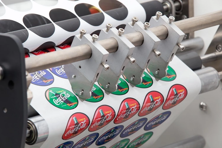 MultiBlade - Sistema de Acabamento Digital para Rótulos e Etiquetas Autoadesivas