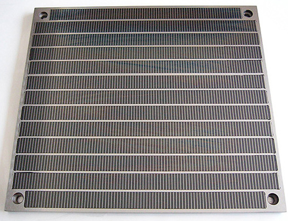 LabelFinish B320 - Máquinas de Corte com Facas Planas (Batida), Laminação, Perfuração (Tags) e Hot Stamping