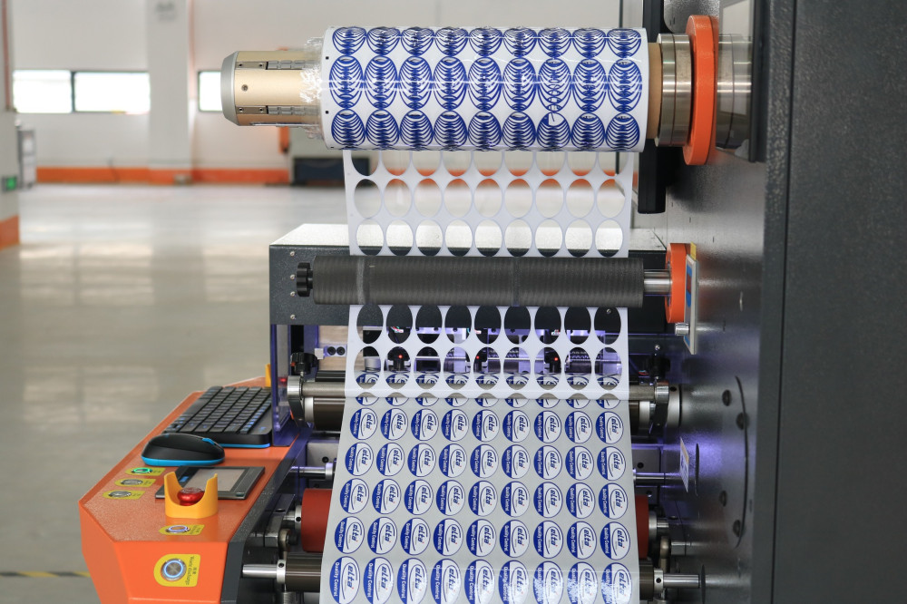 Darui - Acabamento Digital Completo para Rótulos e Etiquetas com Inteligência Artificial