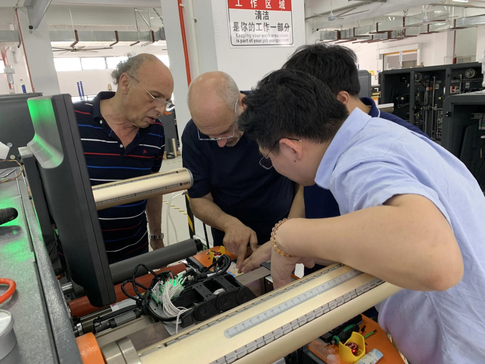 Darui - Acabamento Digital Completo para Rótulos e Etiquetas com Inteligência Artificial